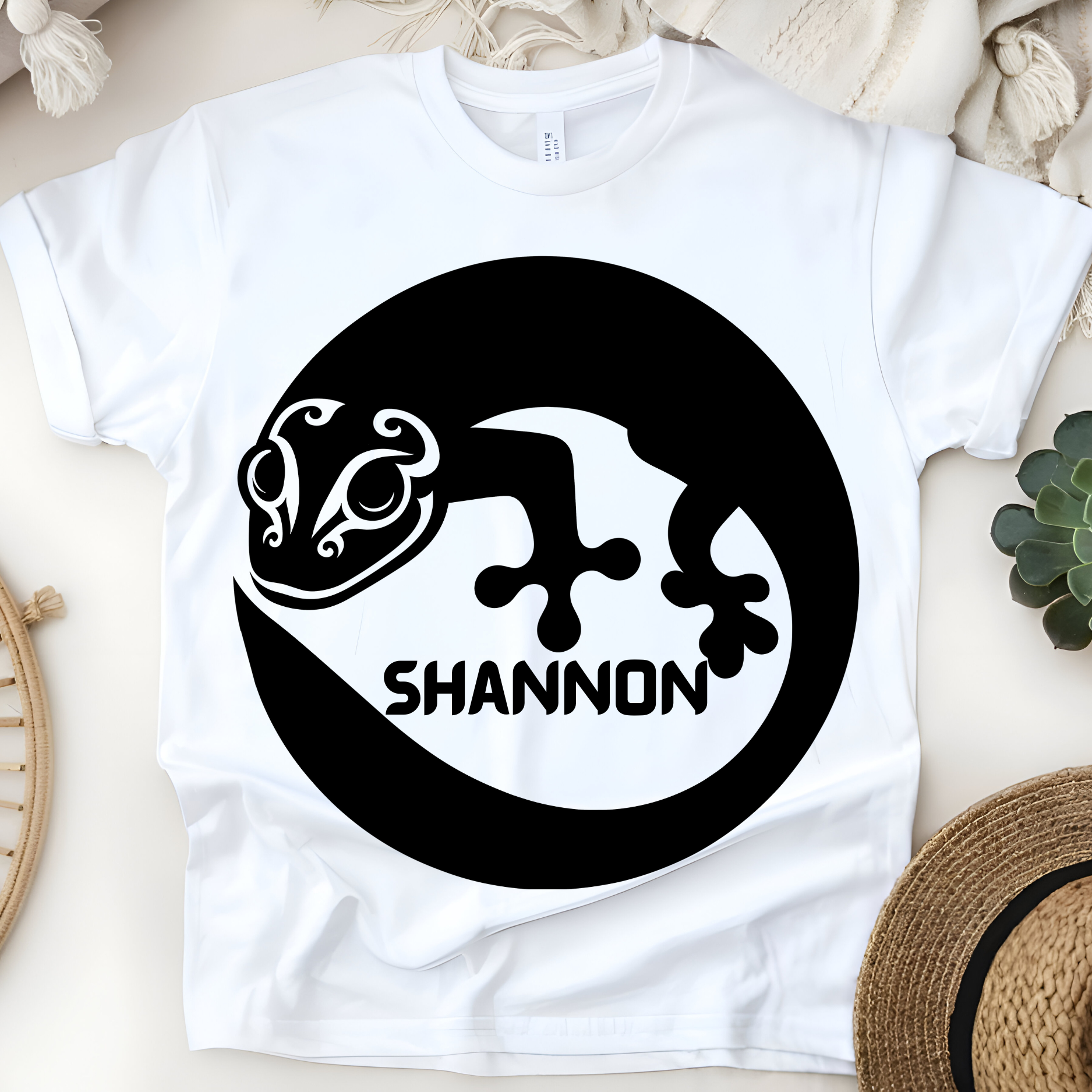 🦎✨ Personalized Cool Gecko T-Shirt – Custom Name Kids Tee!
